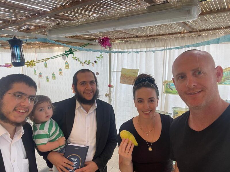 Silman and her husband Shmulik Silman receive a esrog from Kfar Chabad this past Sukkos