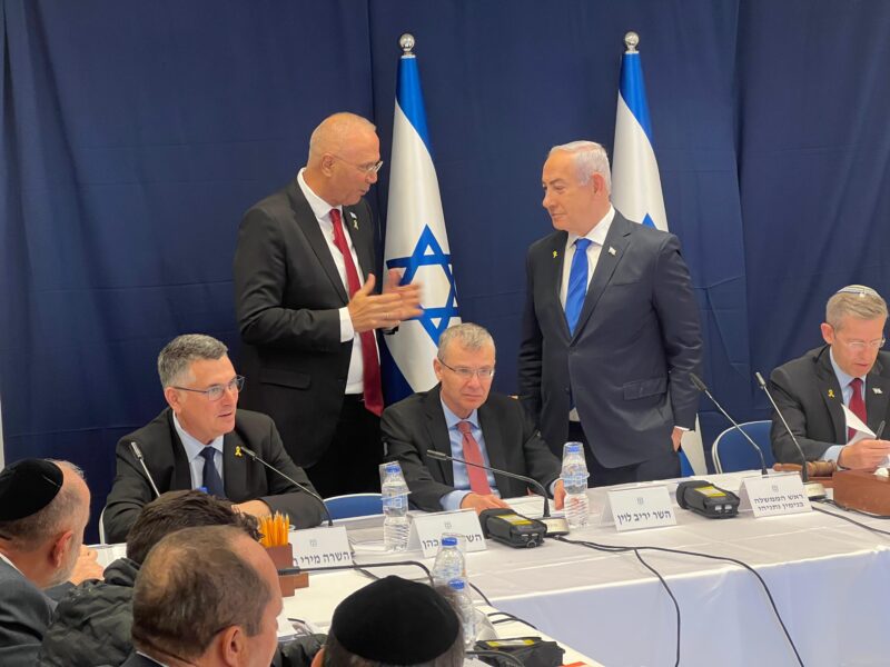 Prime Minister Benjamin Netanyahu and the new Israel Ambassador to the UAE Yossi Shelley last week