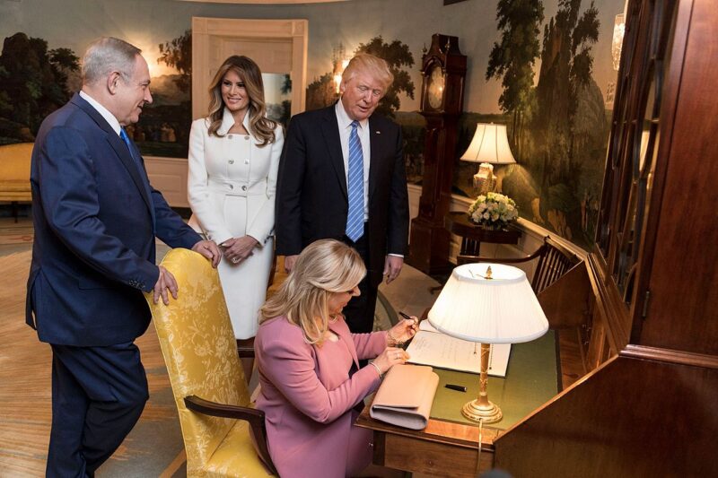 President Trump, First Lady Melania Trump, and Israeli Prime Minister Benjamin Netanyahu and Sara Netanyahu in the White House, Feb. 2017 * Official White House Photo by Shealah D. Craighead
