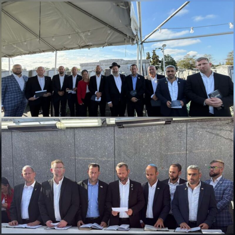 Mayors of Judea and Samaria visit the Ohel on Sunday