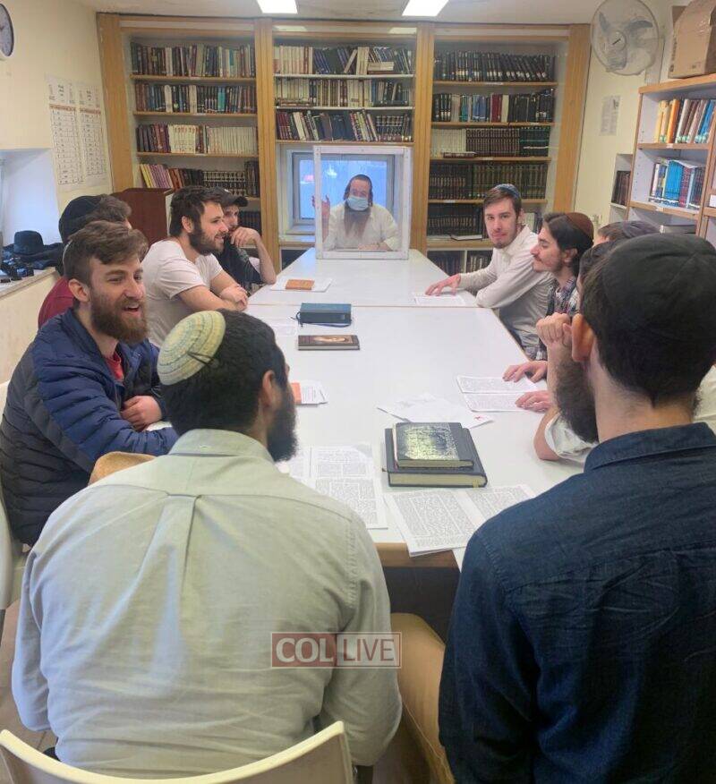 A Class at the Mayanot Men_s Program during Covid