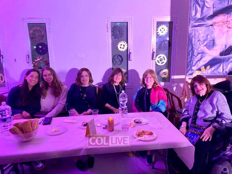 From left: Leah Goldshmid and Itty Andrusier from Jean Schottenstein Oryah Insitute, Mrs. Goldshmidt from Machon Shoshana, Mrs. Rosenfeld from Seminary Chaya Mushka, Mrs. Chitrik from Bais Chana, and Mrs. Sara Kaplan
