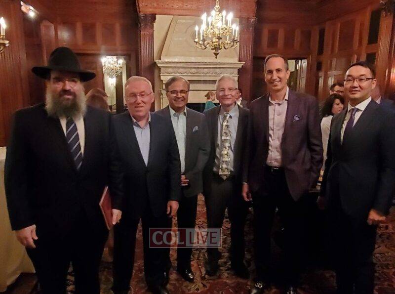 L to R: Rabbi Levi Shemtov, Ambassador of Turkey, Ambassador of Pakistan, Senior AJC Leader and NCSEJ Board Member Tom Kahn, Pro-Israel American Chairman Jonathon Missner and Ambassador of Kazakhstan 