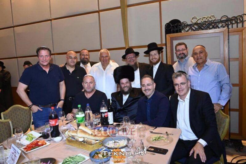 Dudi Rubinstein at the wedding with leaders of the Israeli tourist and travel industry. Photo credit: טקנו ארט : סטודיו צלמים www.tekno-art.com