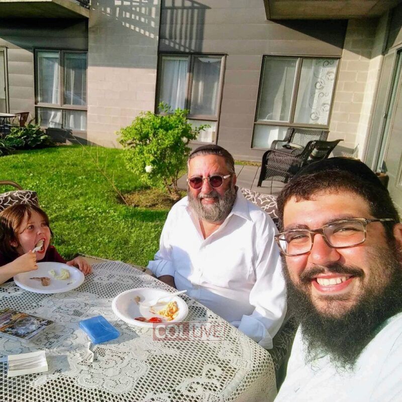 Yehuda with his son Rabbi Chalom Loeub, a Shliach in Vancouver, and his granddaughter