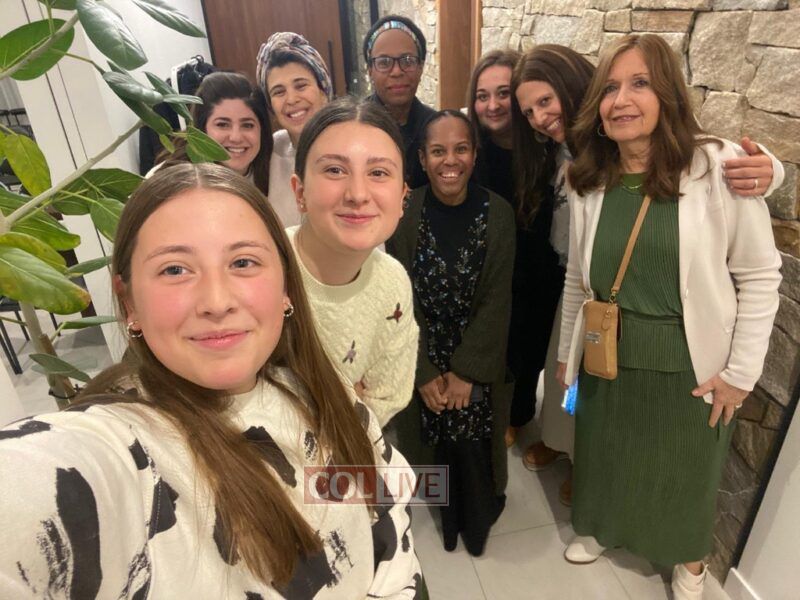 Rebbetzin Goldman at the Perth Ladies Melave Malka