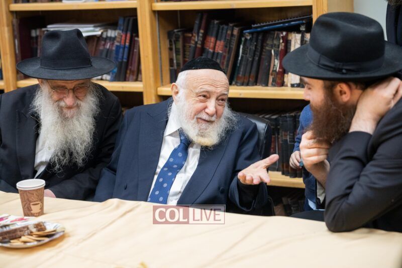 Rabbi Raitport alongside Head Mashpia Rabbi Nachman Schapiro (left) and Rosh Yeshiva Rabbi Shlomo Kaplan