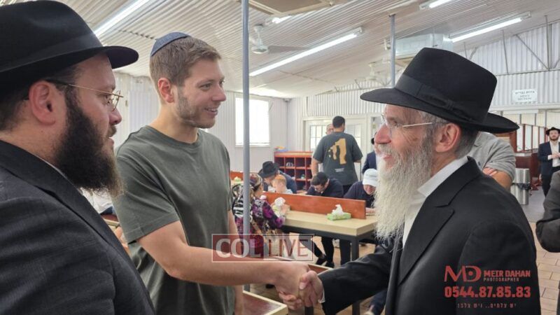 Yair Netanyahu with Jewish singer Avraham Fried