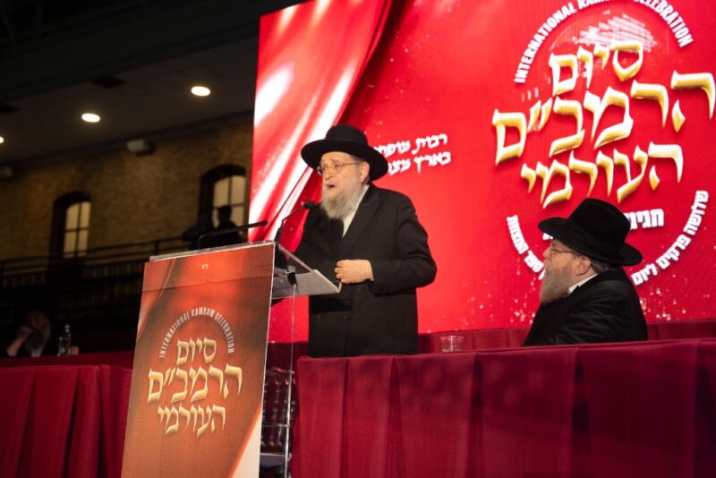 Rabbi Hershel Zolty, Rosh Yeshivah of the Mirrer Yeshiva<br />
<br />
