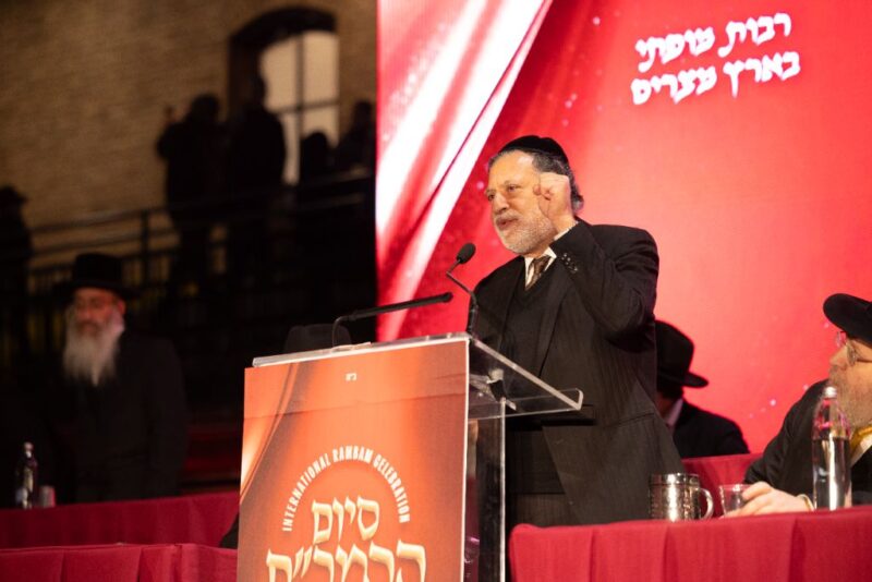 Rabbi Eli Mansour, Edmond J. Safra Synagogue<br />
<br />
<br />
