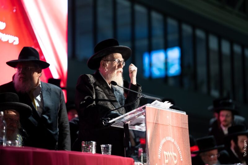 Rabbi Yechiel Michel Steinmetz, Skver Dayan of Boro Park<br />
<br />
